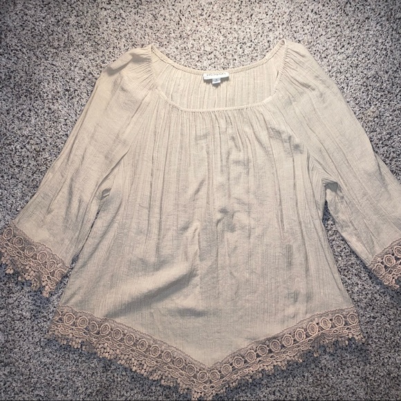 Westport Tops - Pristine top with amazing pointed embroidery on bottom and sleeves